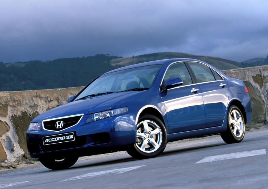  Honda Accord Euro 2003 года  (AU) (фото 8 из 12)